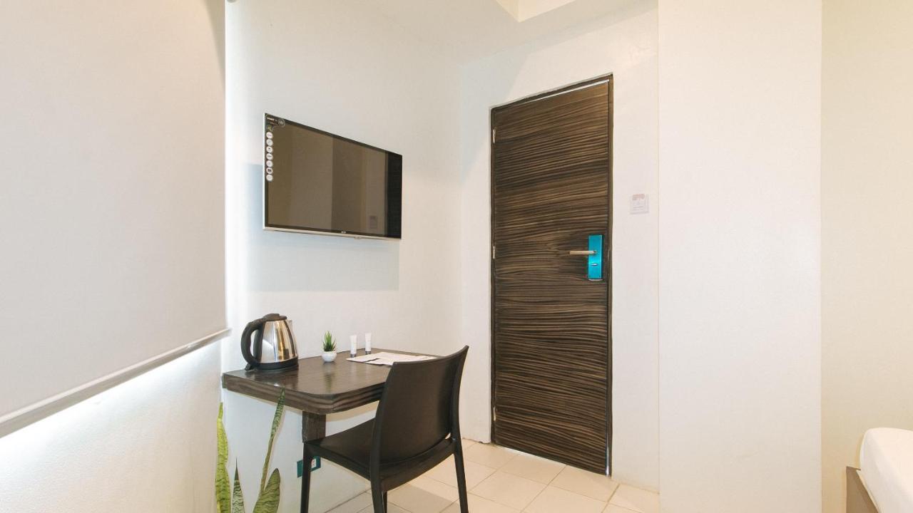 Urbanview At San Antonio'S Place Sampaloc Manila Exterior foto