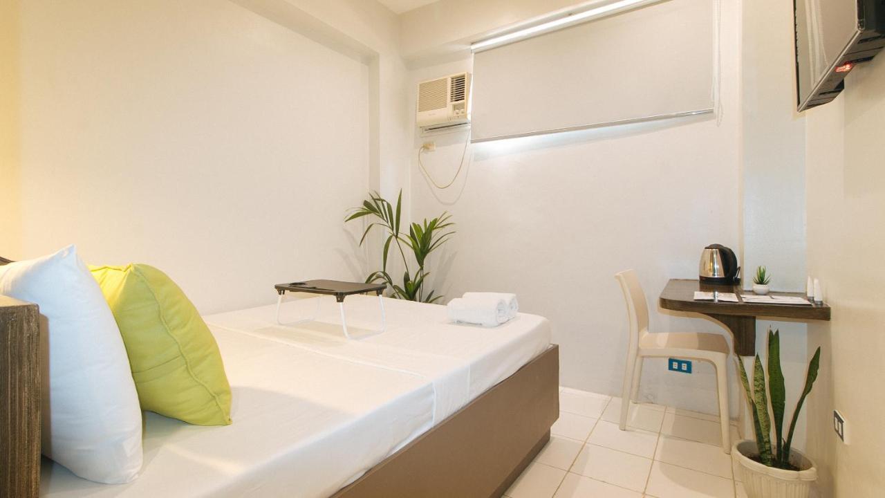 Urbanview At San Antonio'S Place Sampaloc Manila Exterior foto